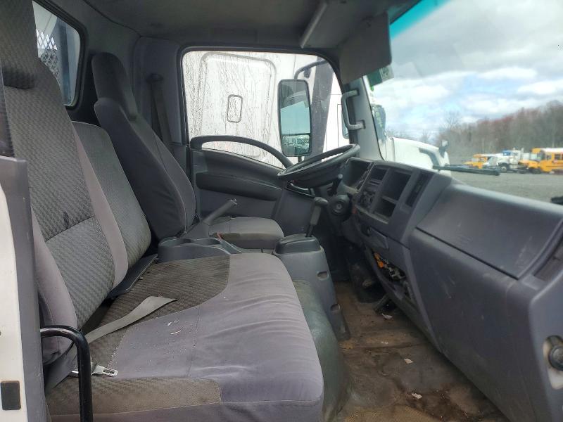 2014 Isuzu NPR Flatbed Truck