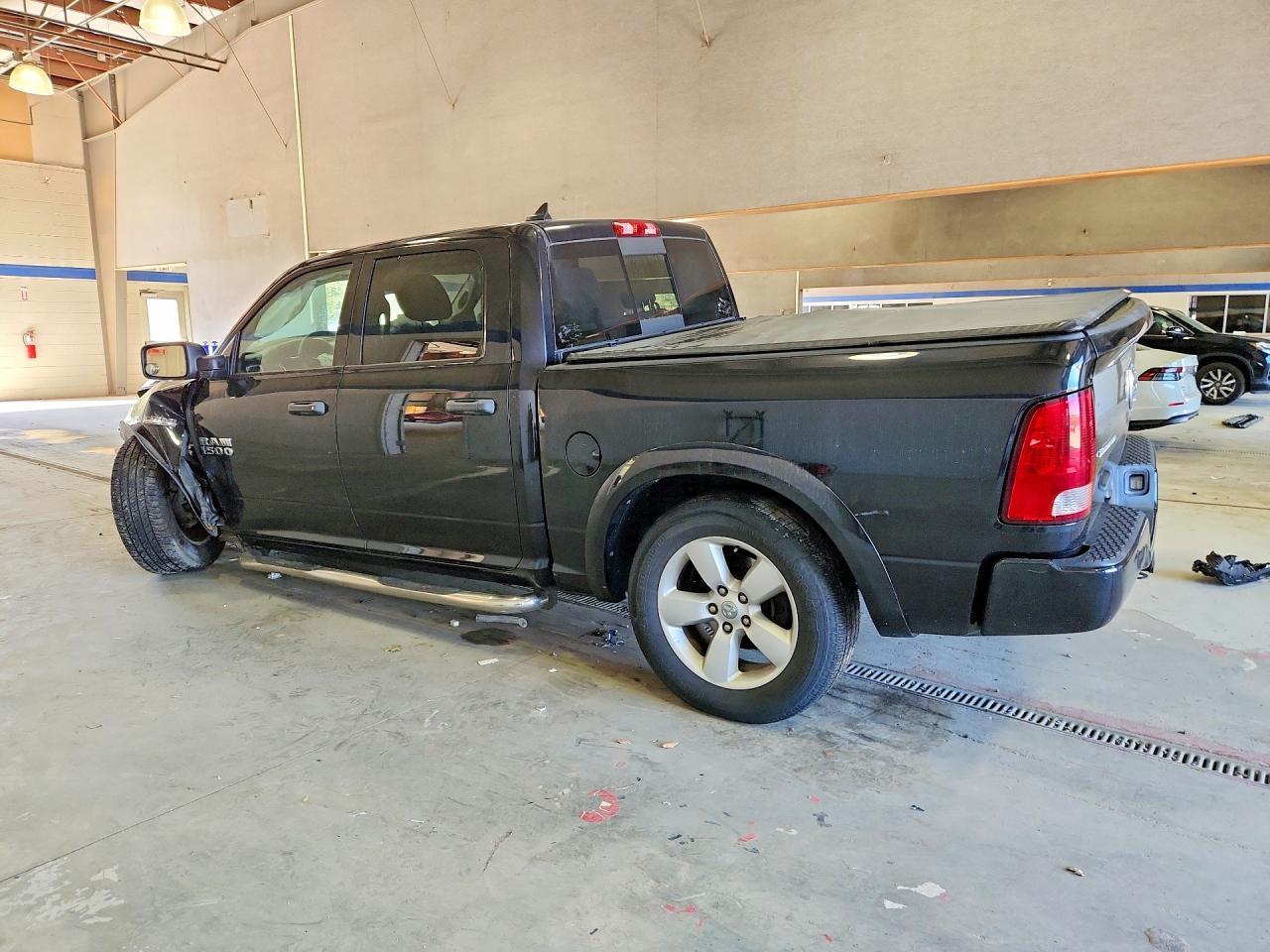 2015 Dodge RAM 1500 SLT