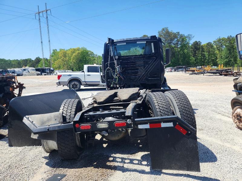 2022 International Rh613 Semi Truck