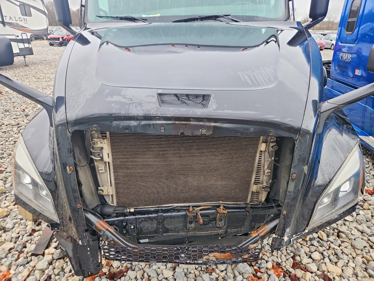 2021 Freigliner 2021 Freightliner Cascadia 126 Semi Truck