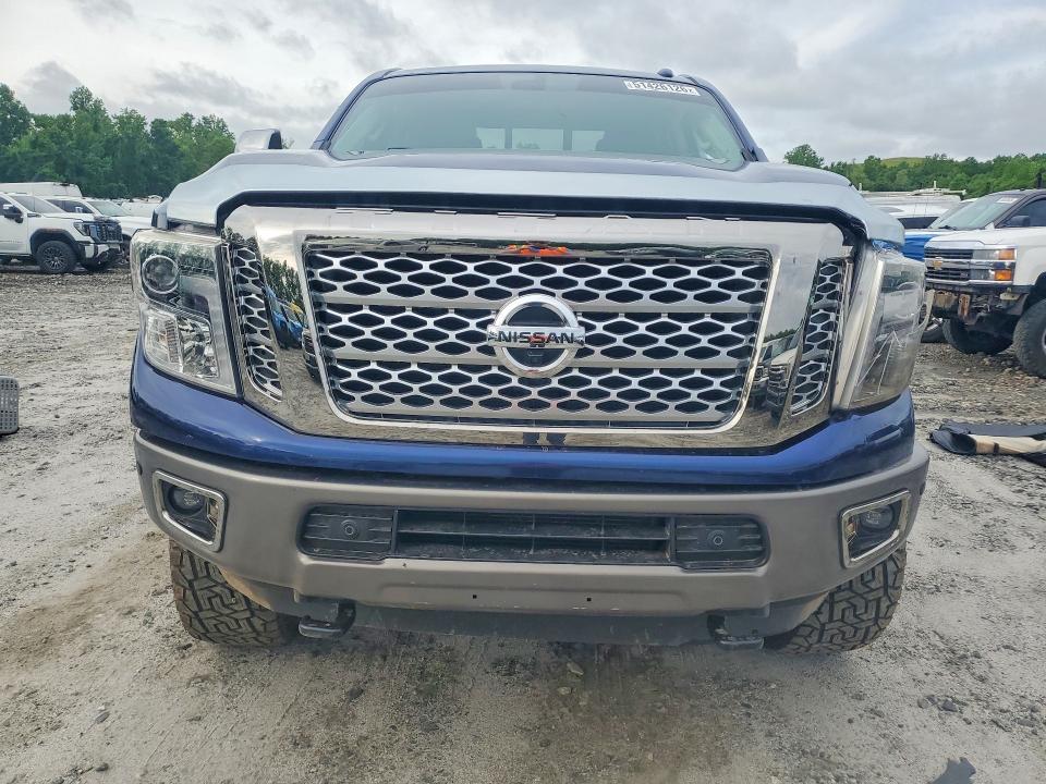 2018 Nissan Titan XD Platinum Reserve