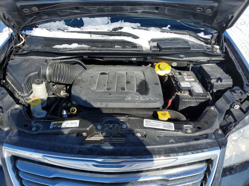 2014 Chrysler Town & Country Touring