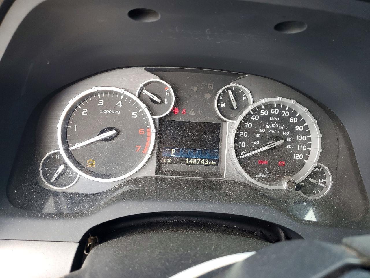 2014 Toyota Tundra SR5