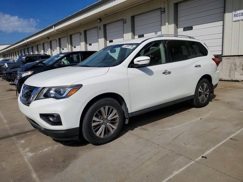 2018 Nissan Pathfinder sv