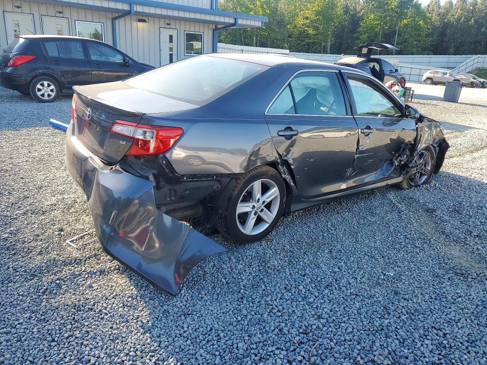 2013 Toyota Camry se