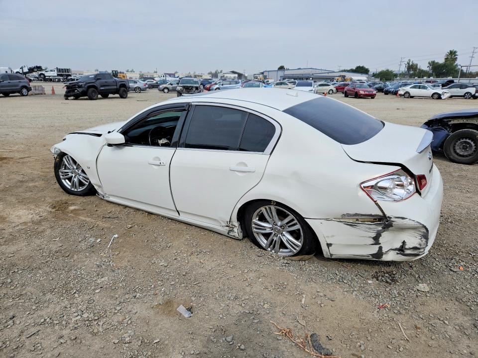 2015 Infiniti Q40 Base