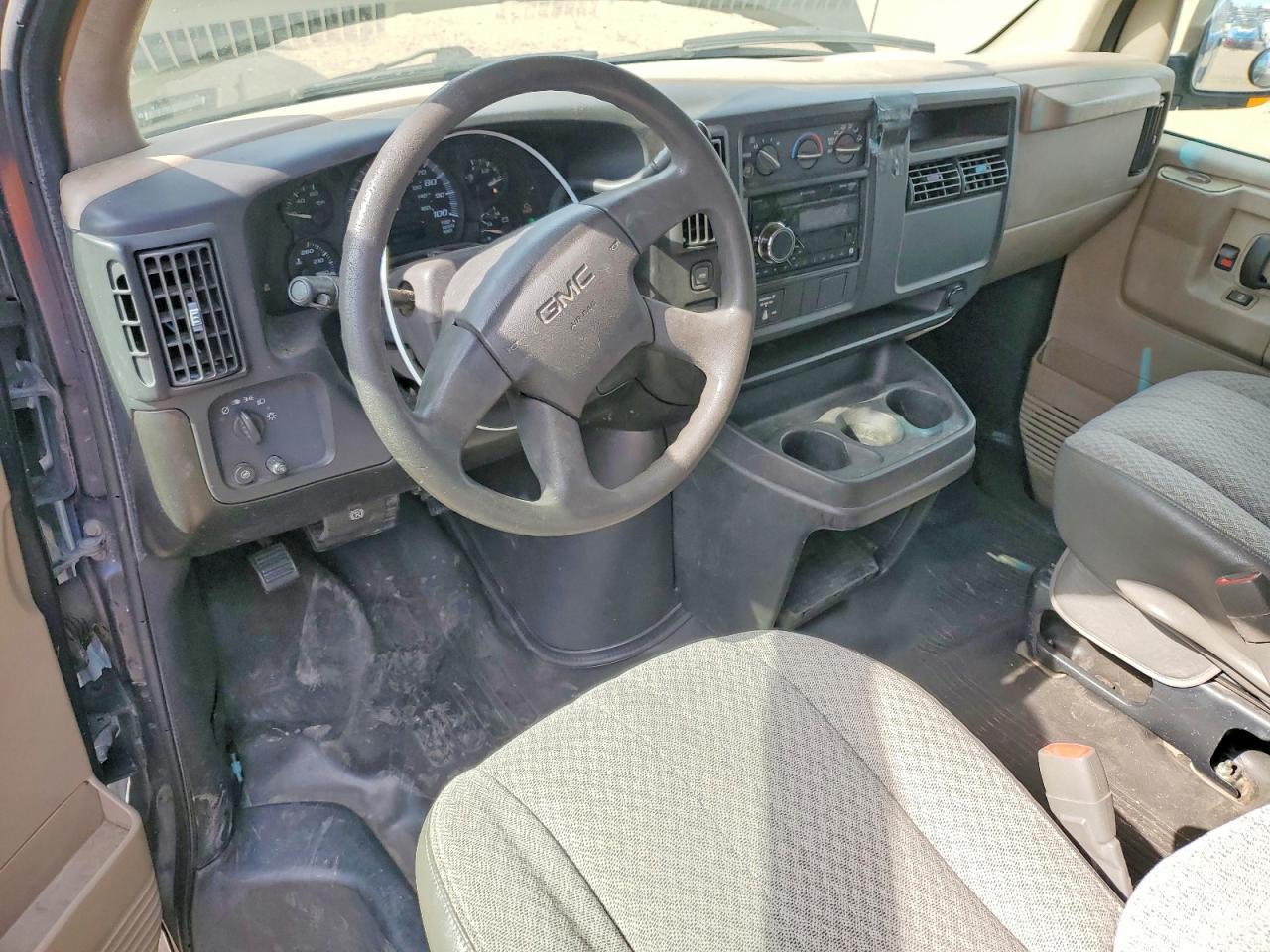 2007 GMC Savana 2500 Utility / Service Van