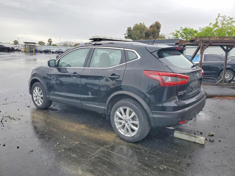 2022 Nissan Rogue Sport sv