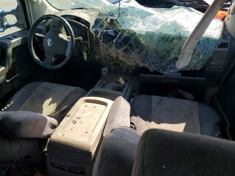 2004 Nissan Titan XE