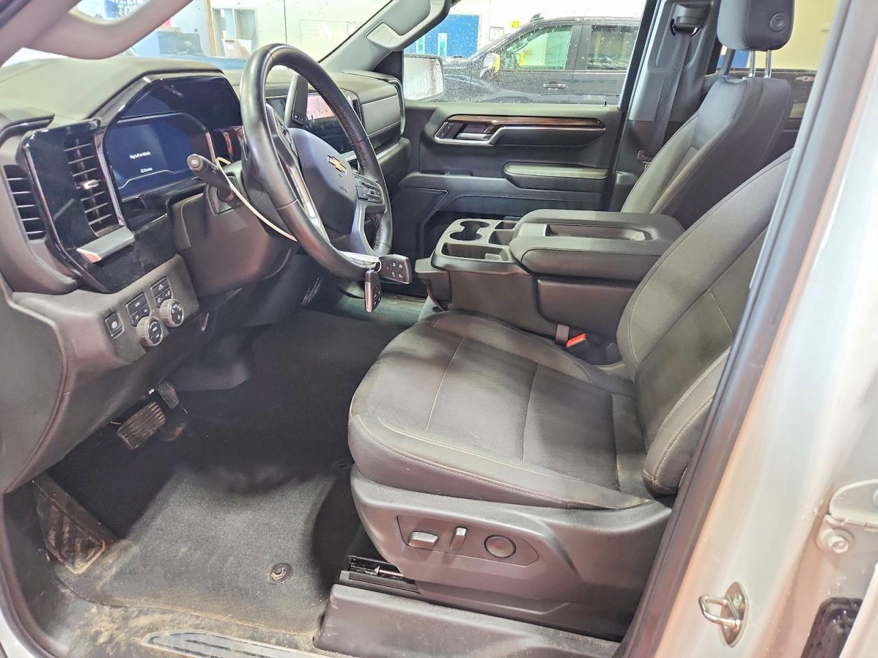 2024 Chevrolet Silverado K1500 LT-L