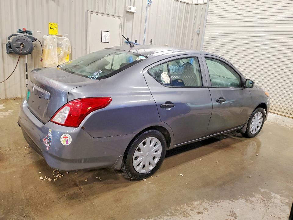 2017 Nissan Versa 1.6 s