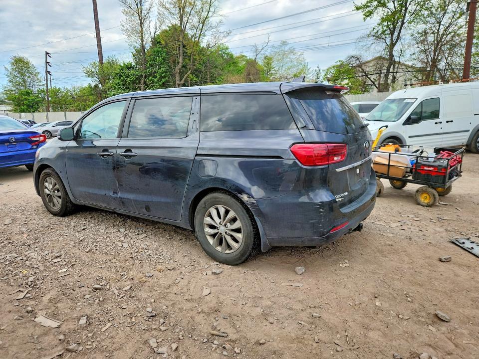 2019 KIA Sedona lx