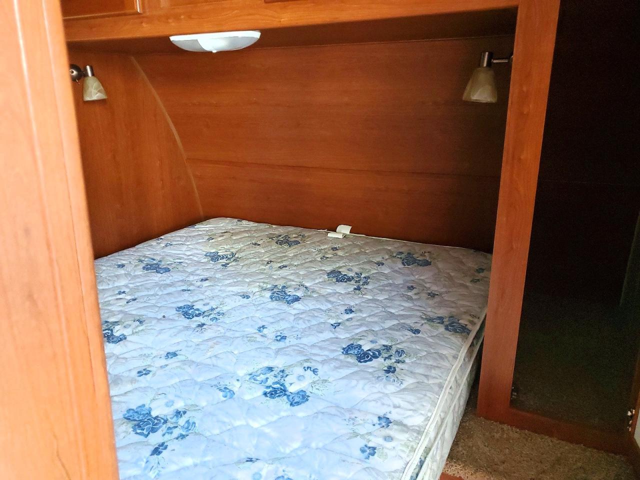2013 Cruiser Rv Radiance Camper