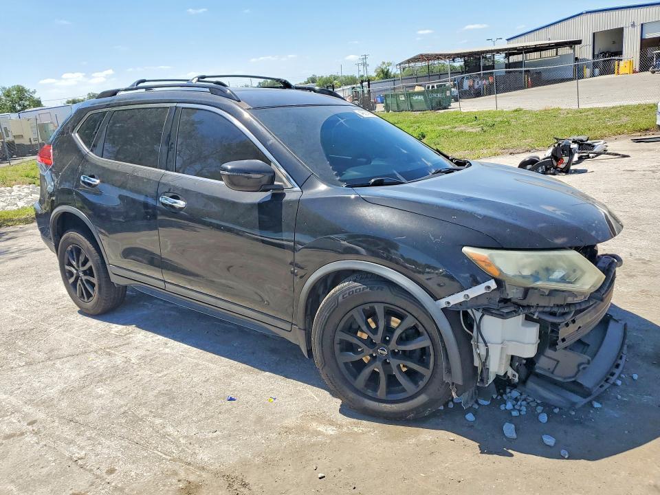 2017 Nissan Rogue sv