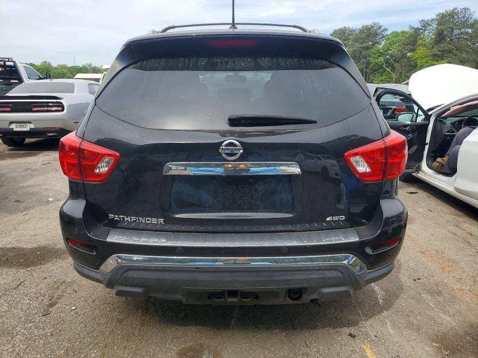 2017 Nissan Pathfinder sl