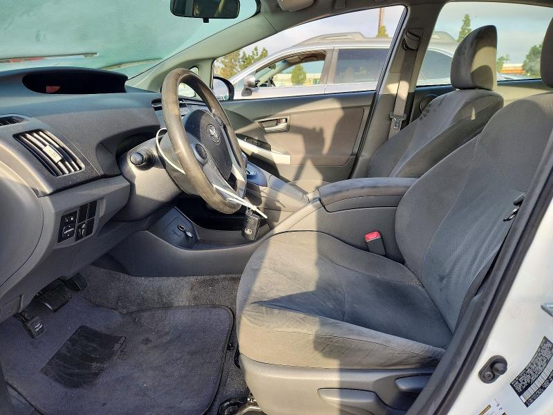 2010 Toyota Prius iii