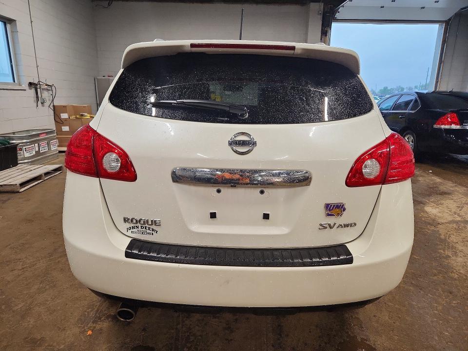 2013 Niss Rogue