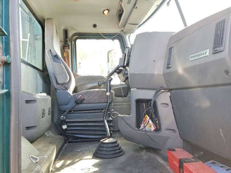 2016 Mack 600 Cxu600-semi Truck