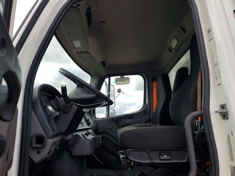 2020 Freightliner Business Class M2 Refrigerated BOX Truck