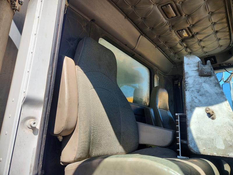 2001 International 9200I Dump Truck