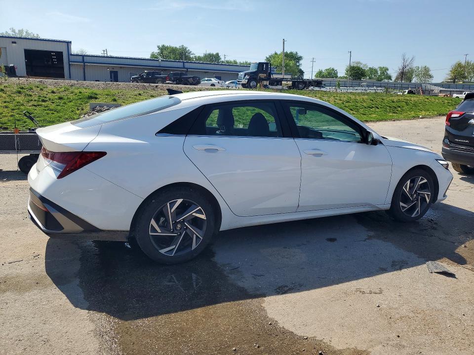 2024 Hyundai Elantra Limited