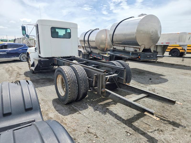 2013 Kenworth T370 Truck Cab AND Chassis