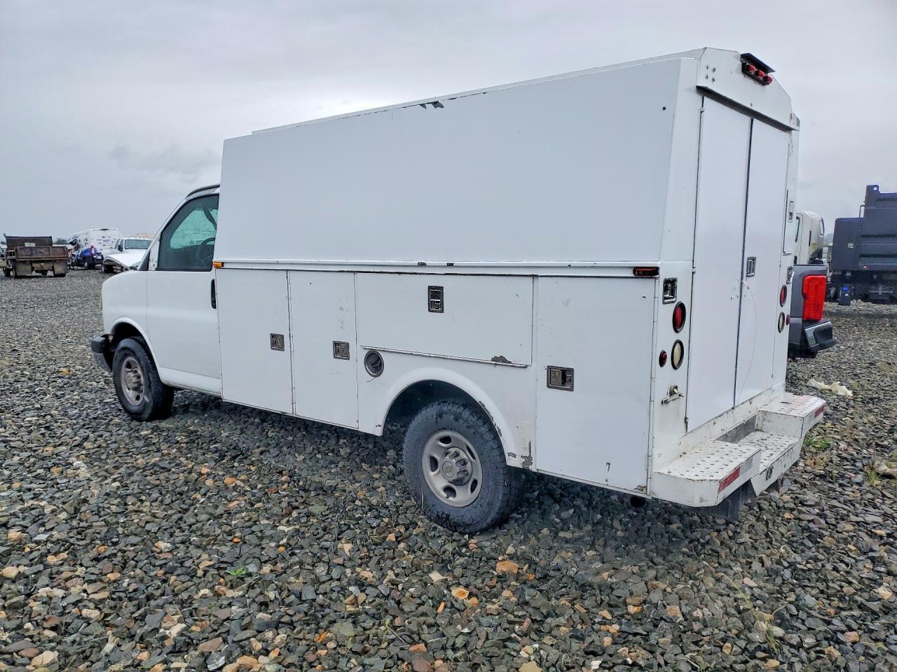 2004 Chev Express G3500