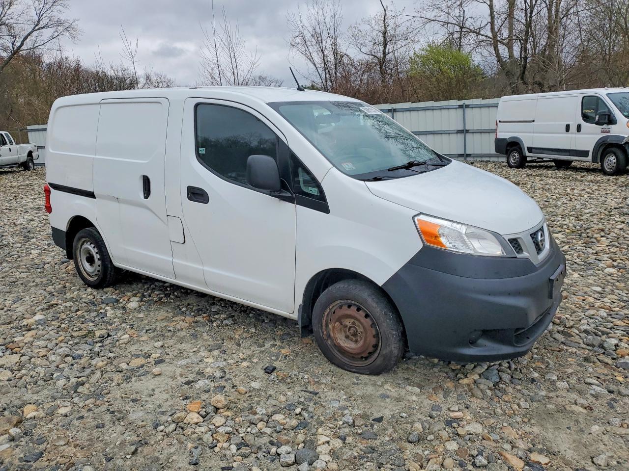2015 Nissan NV200 S