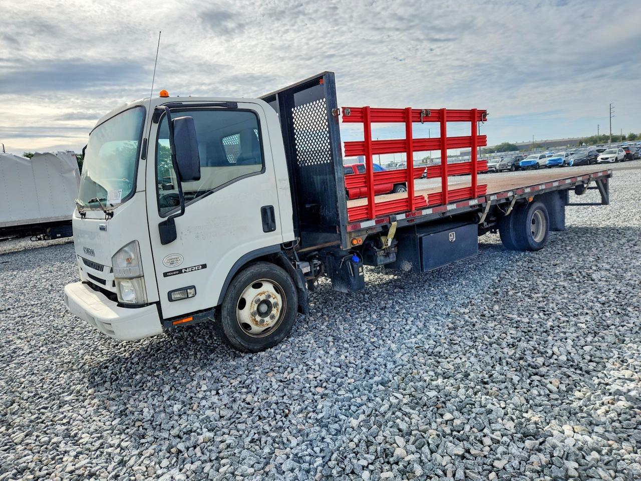 2016 Isuzu NRR