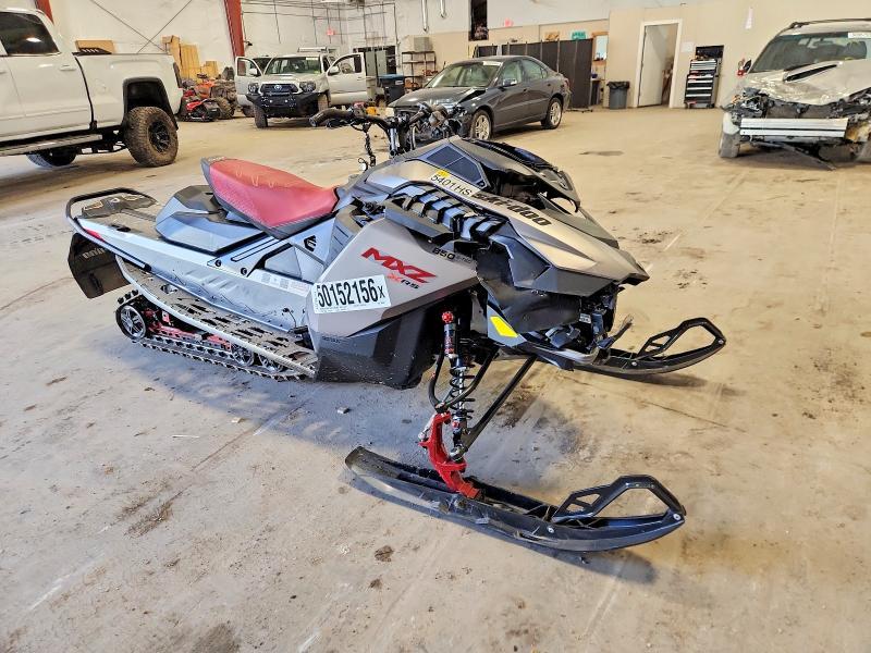 2023 Skidoo MXZ800