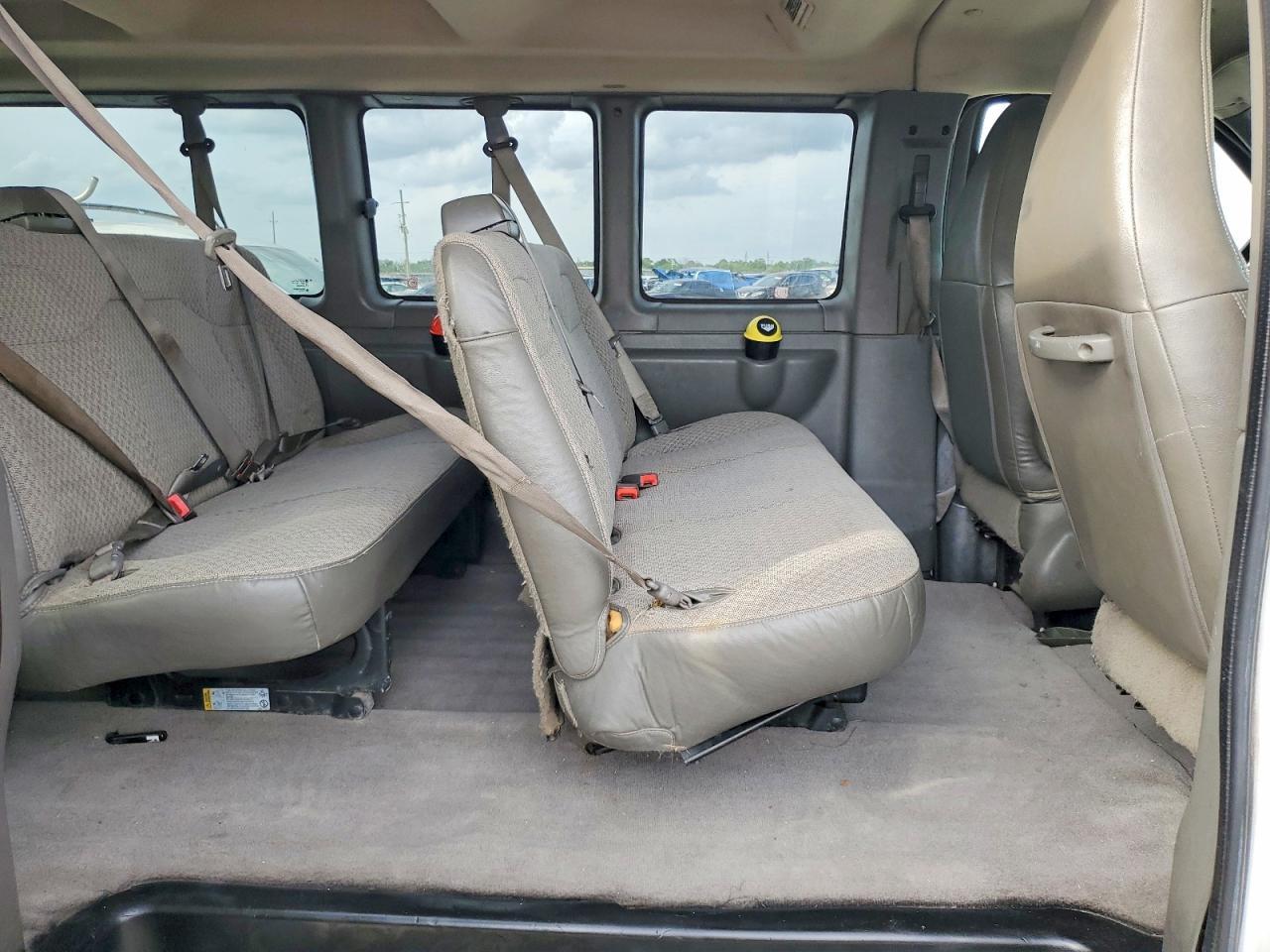 2016 Chevrolet Express G3500 LT
