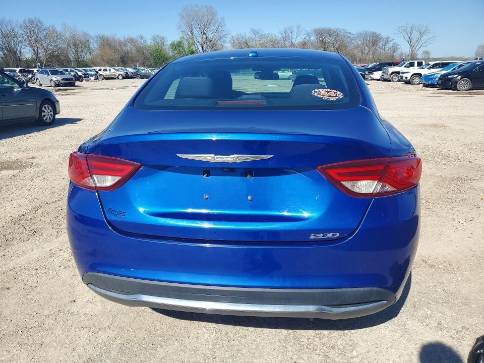 2015 Chrysler 200 Limited