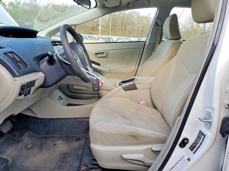 2013 Toyota Prius two