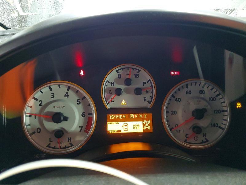 2013 Nissan Titan SV