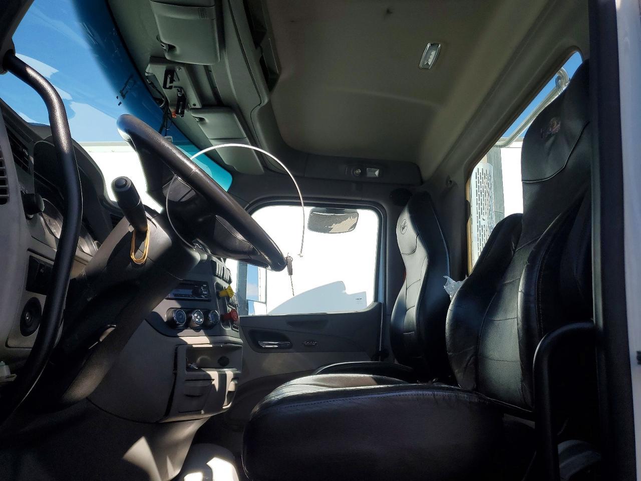 2020 Peterbilt 579 Semi Truck