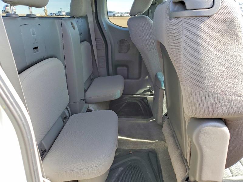 2013 Nissan Frontier s