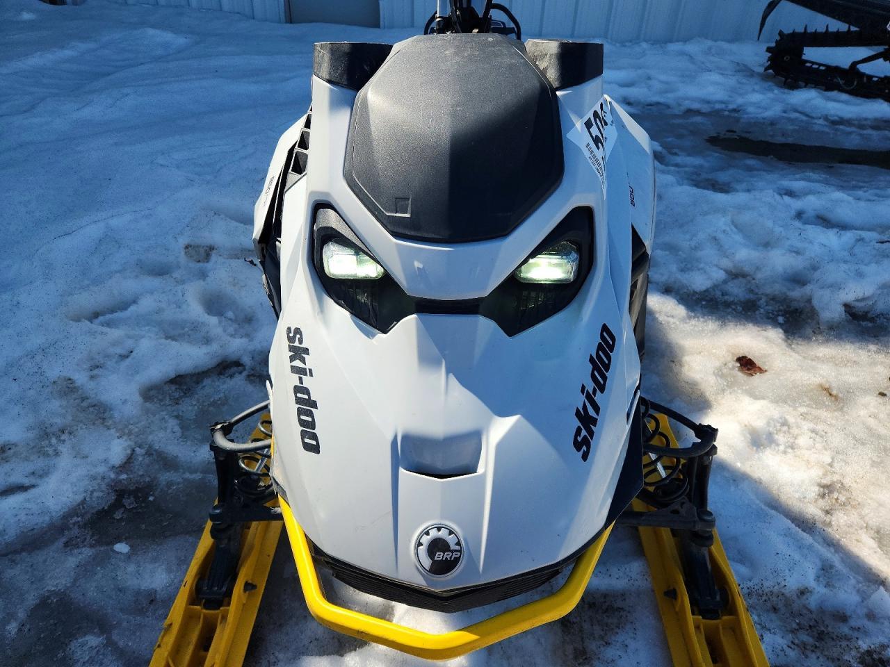 2023 Skidoo Snowmobile