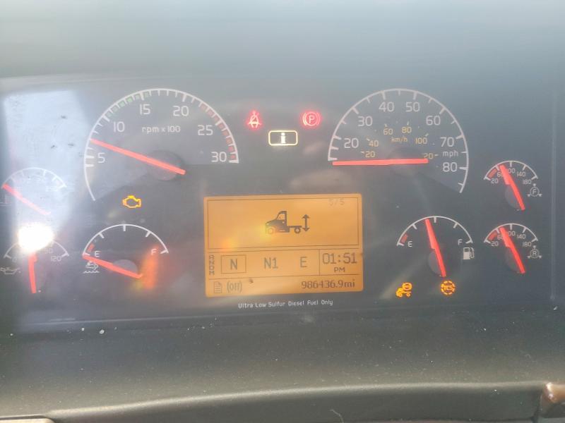 2016 Volv O VNL Semi Truck