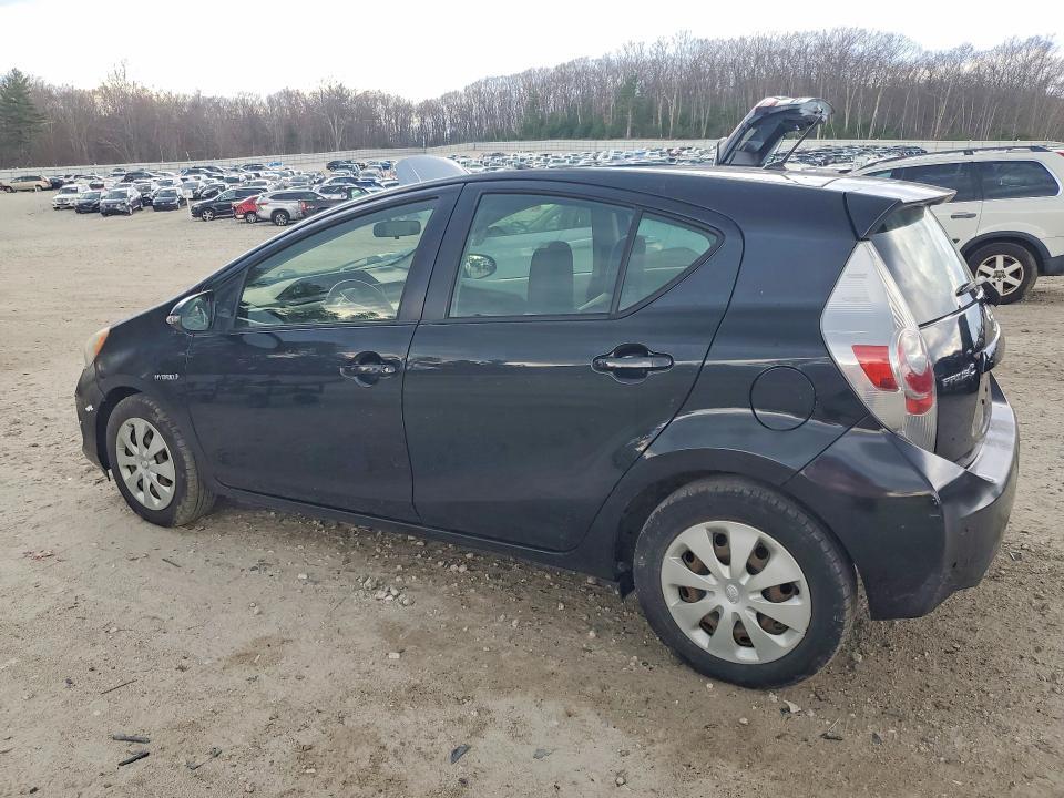 2013 Toyota Prius c one