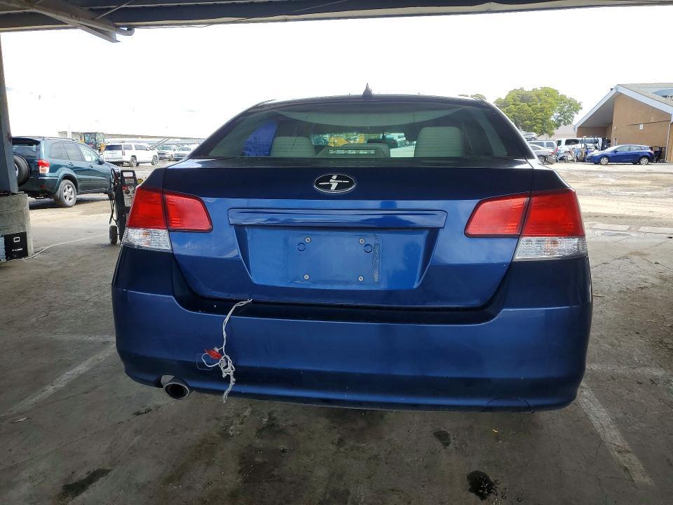 2011 Subaru Legacy 2.5i Premium