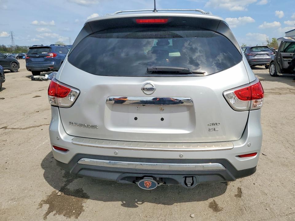2014 Nissan Pathfinder sl