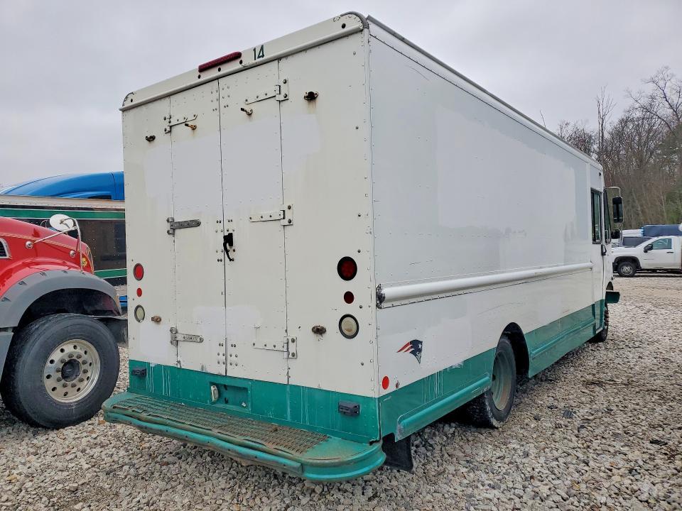 2009 Workhorse Custom Chassis W42 Delivery Truck