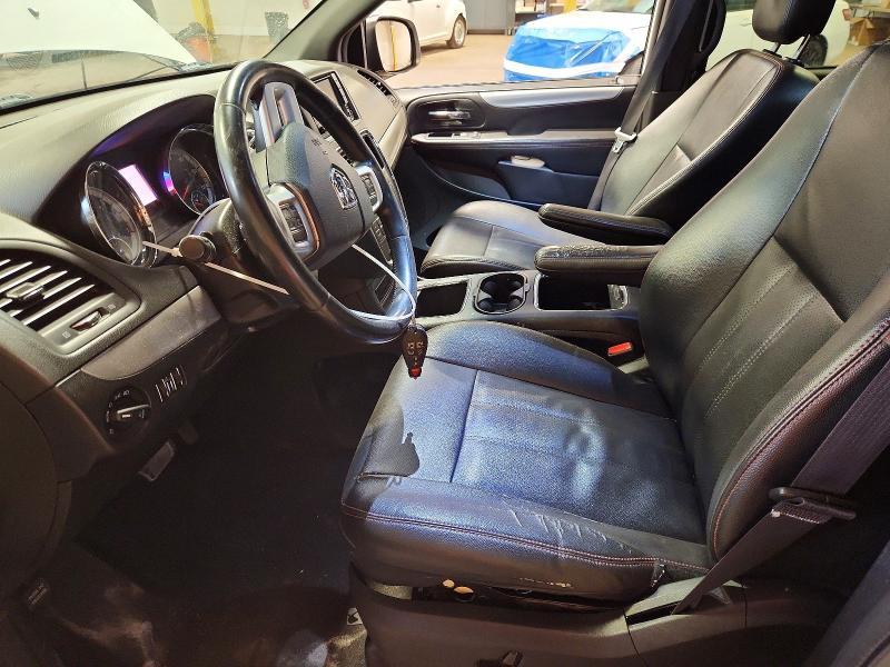 2016 Dodge Grand Caravan r