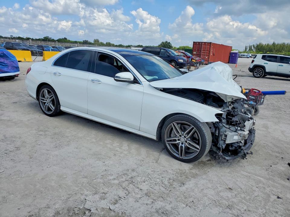 2017 Mercedes-Benz E 300