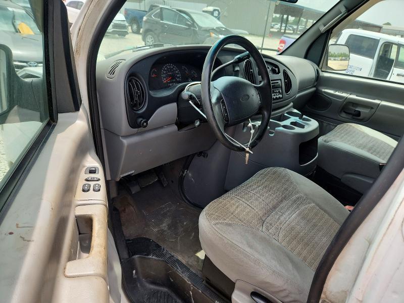 2001 Ford Econoline E350 Super Duty Wagon