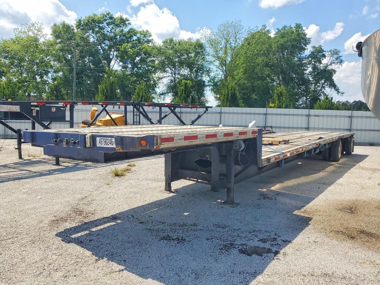 2004 Fontaine Drop Deck Trailer
