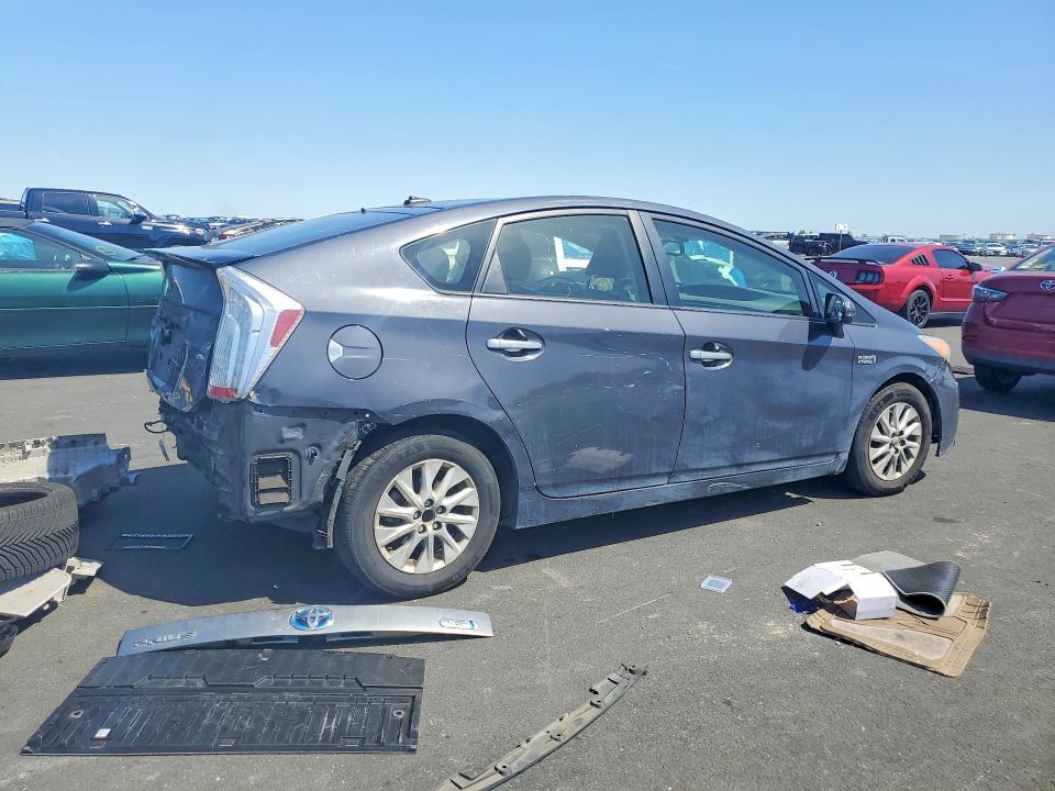 2012 Toyota Prius Plug-in Hybrid Advanced