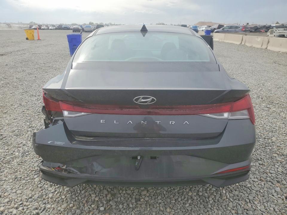 2023 Hyundai Elantra se