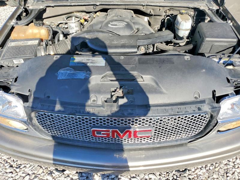 2003 GMC Yukon Denali
