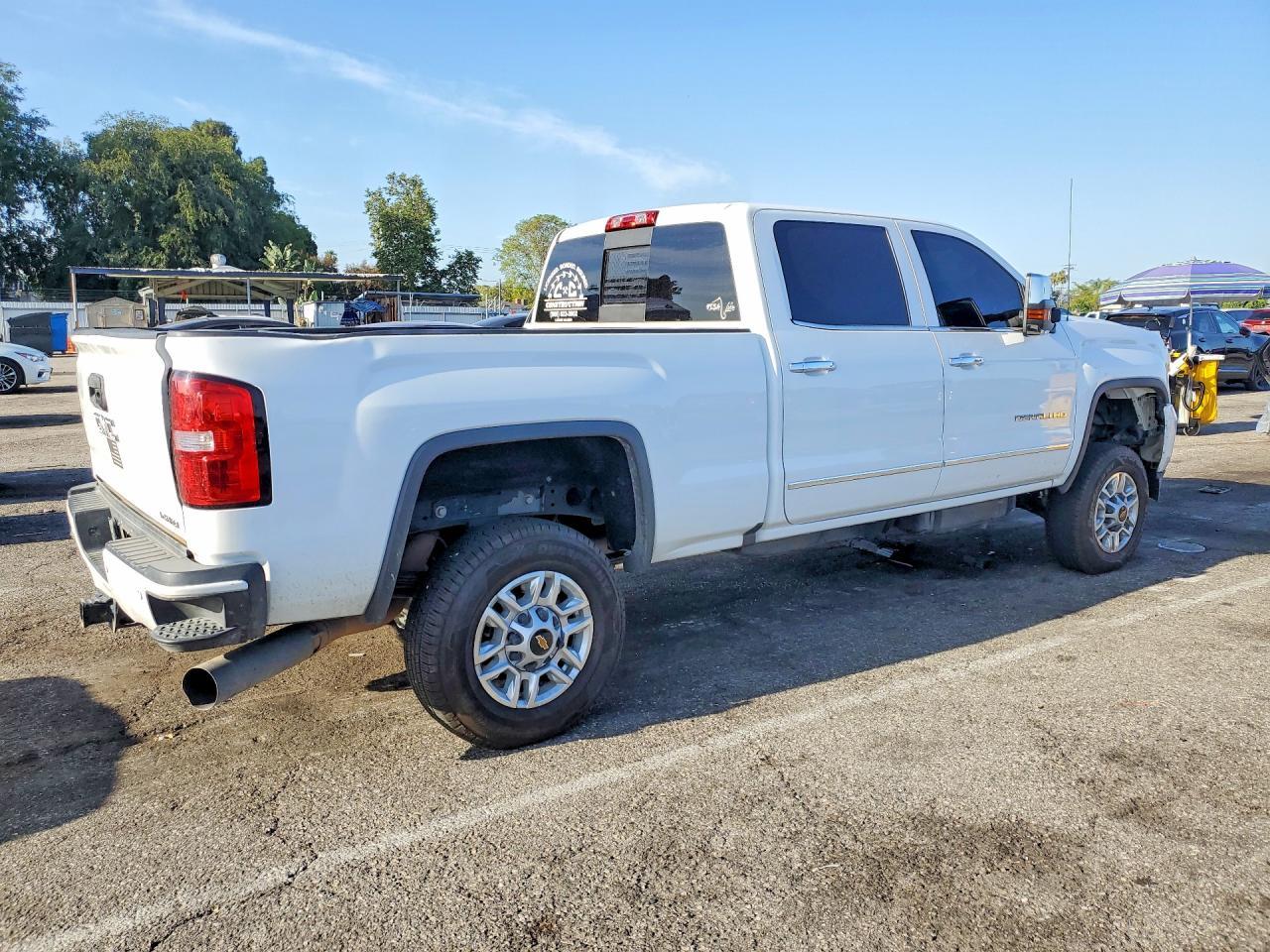 2016 GMC Sierra K2500 Denali